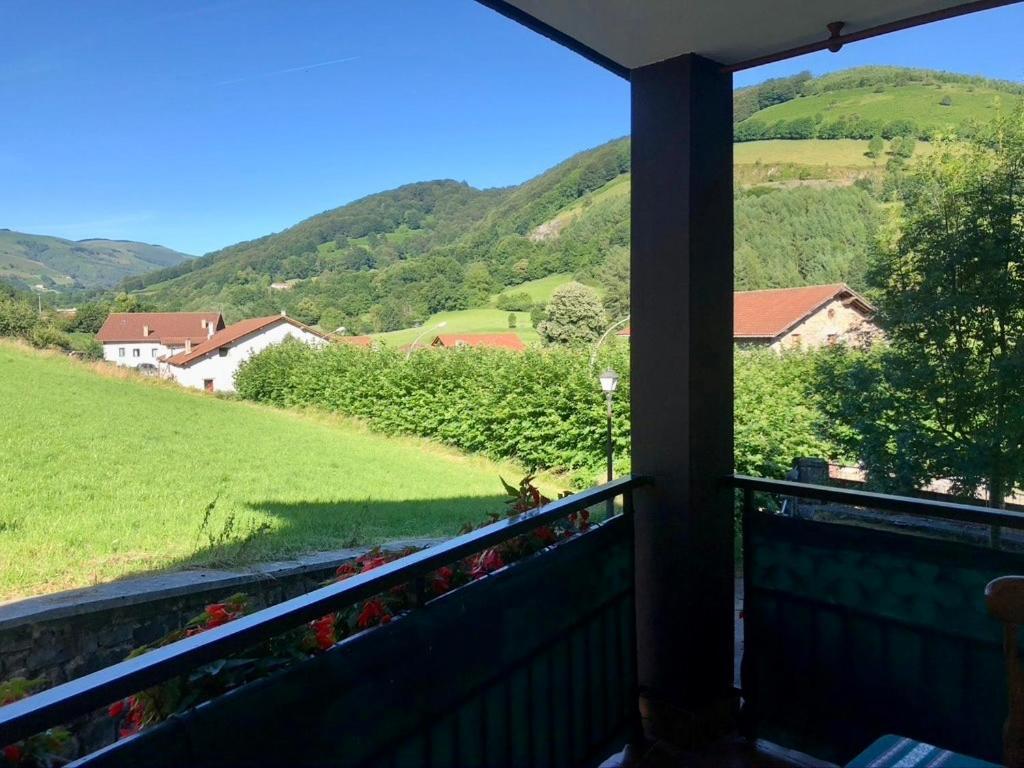 Апартаменты Apartamento Rural Areso - Fraxkuenea Экстерьер фото