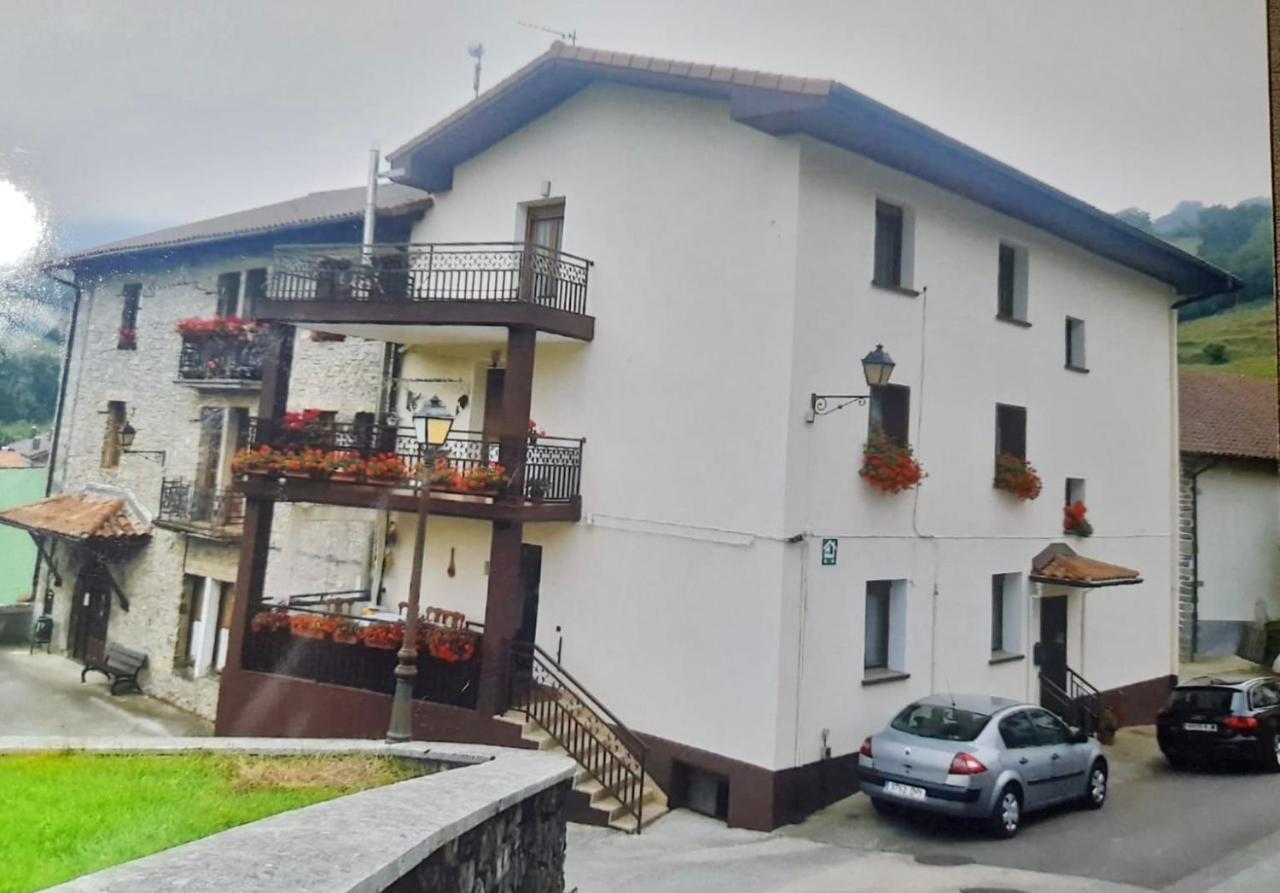 Апартаменты Apartamento Rural Areso - Fraxkuenea Экстерьер фото